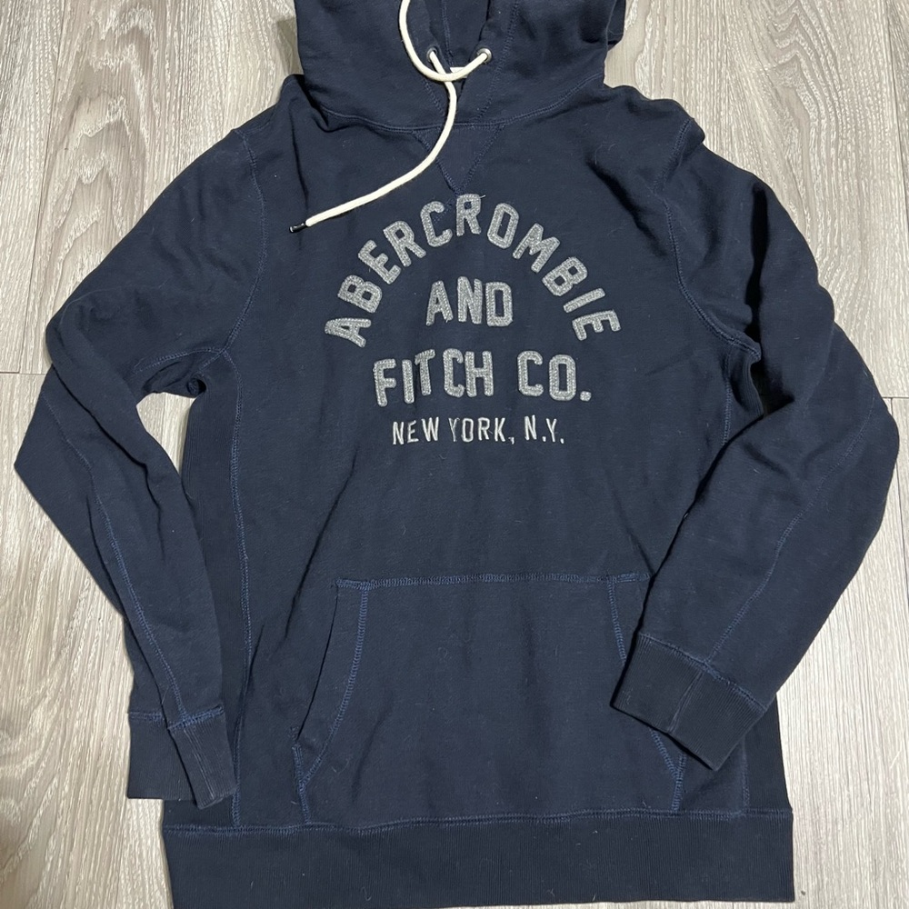 Abercrombie & Fitch Navy Blue Pullover Hoodie Men’s Medium Classic Logo